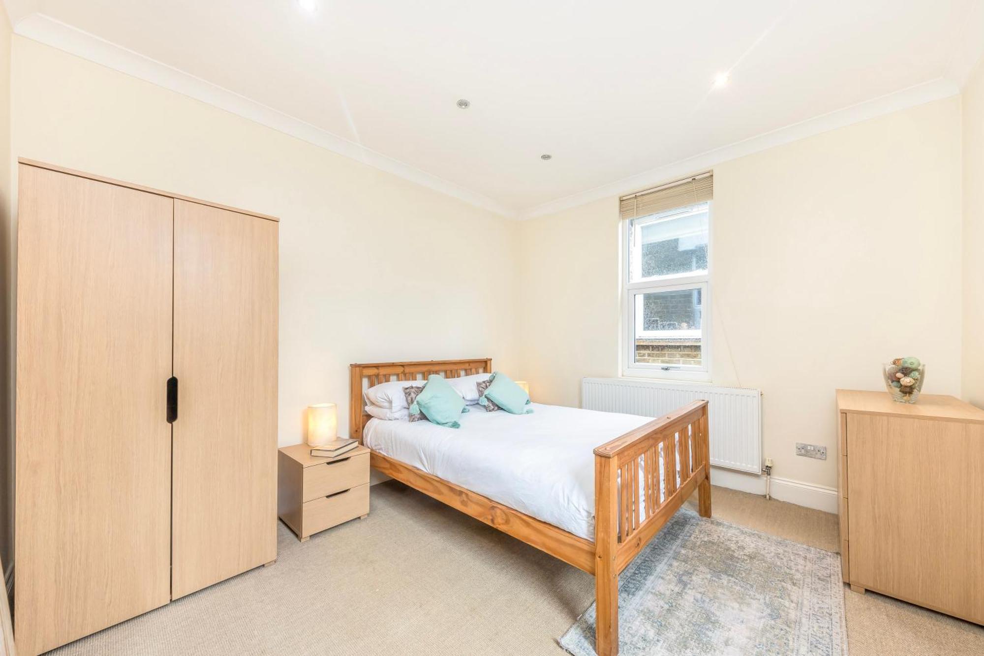Stylish & Spacious 3 Bed Victorian House Sleeps Up To 7 - Near O2, Museums, Excel, Mazehill Station 12 Mins Direct Into London Bridge Villa Екстериор снимка